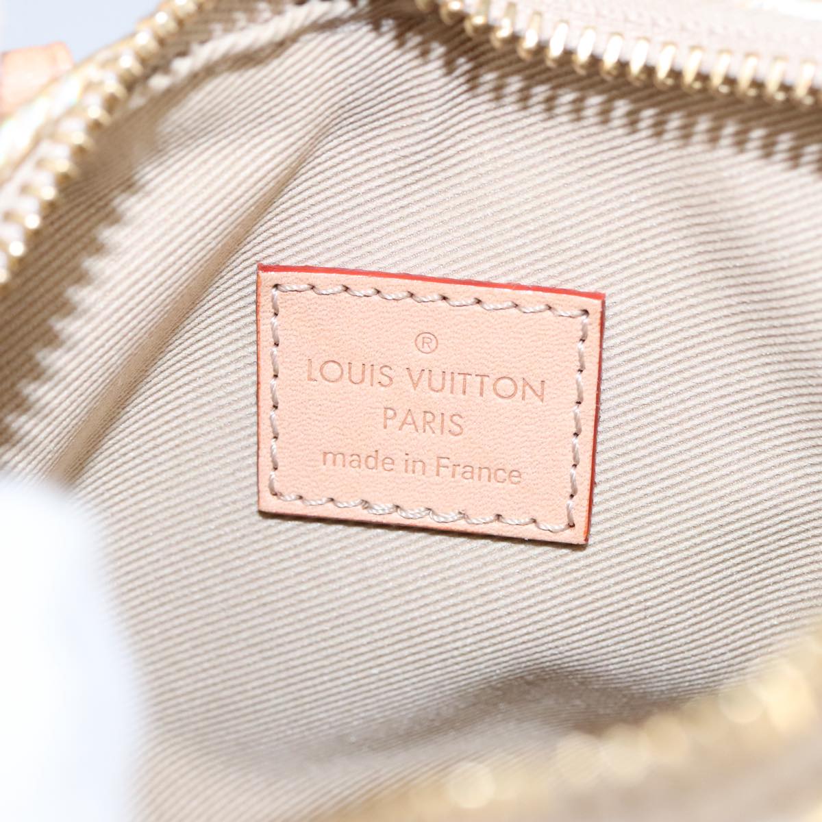 Louis Vuitton Nano Speedy – Mini Iconic Handbag for Everyday Use