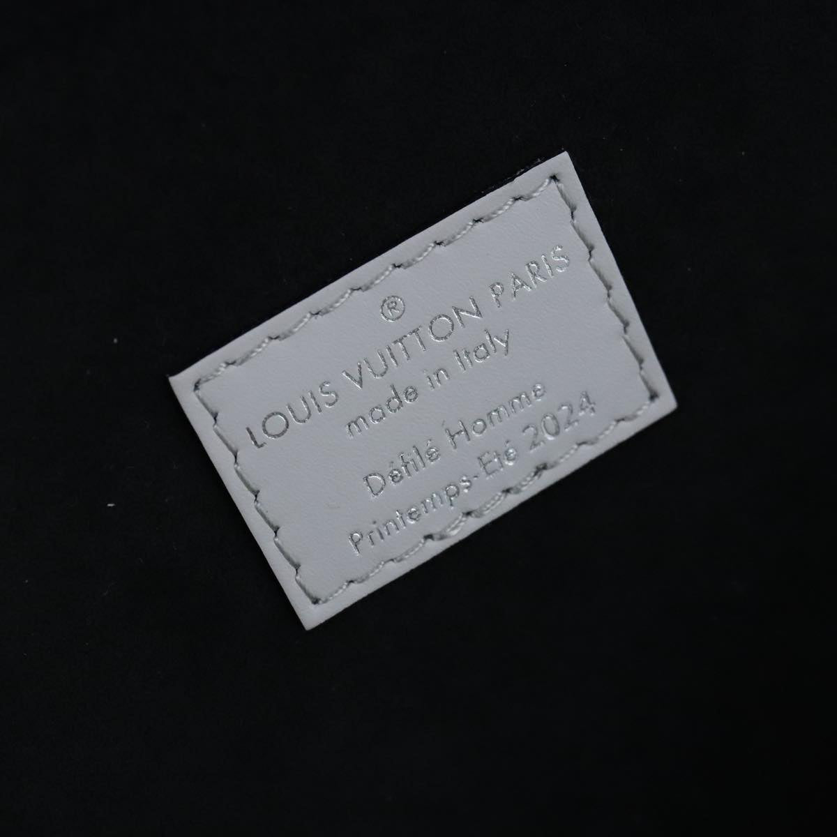 Louis Vuitton luxury bags, Louis Vuitton fashion, Louis Vuitton accessories