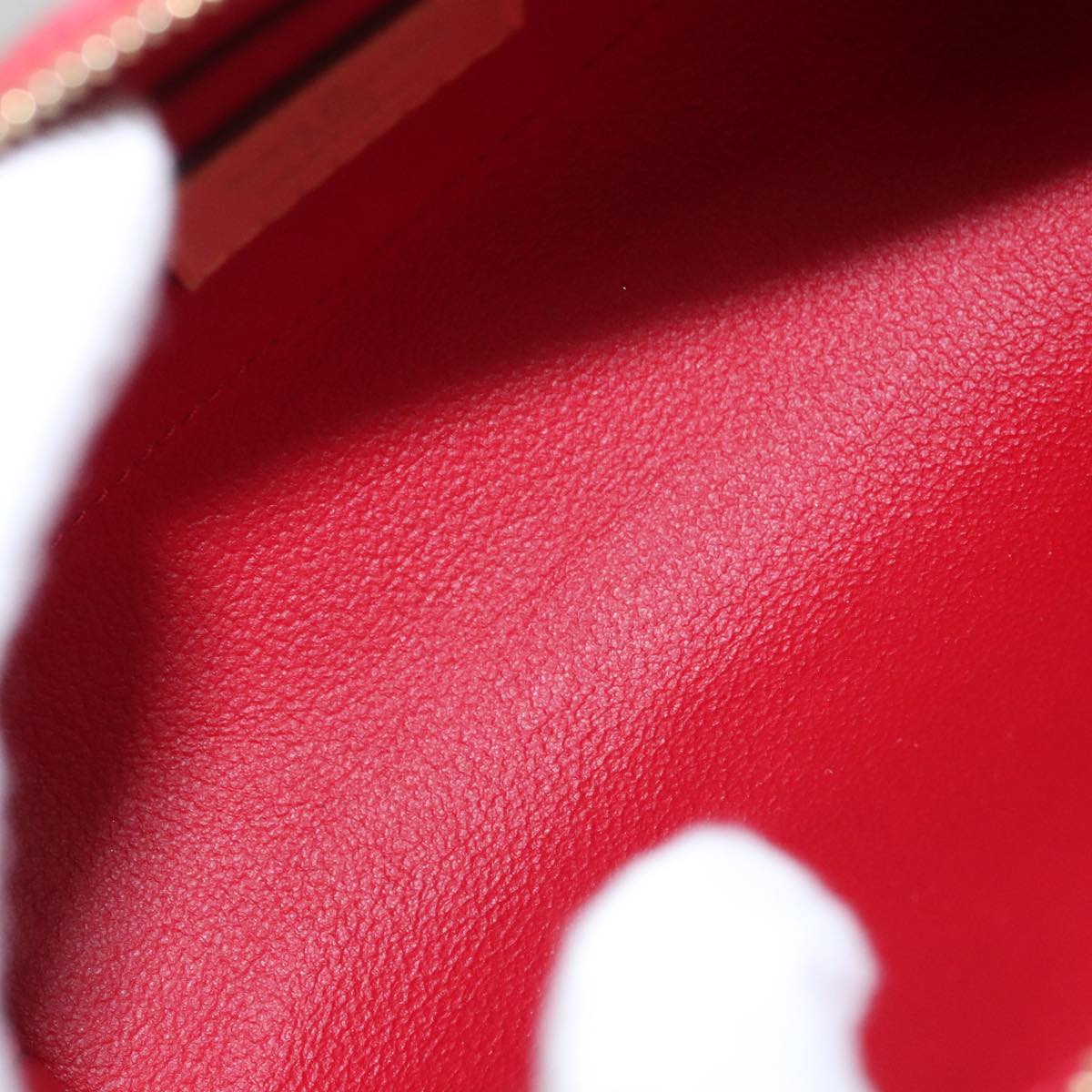 Louis Vuitton Cosmetic Pouch – Travel & Makeup Bag