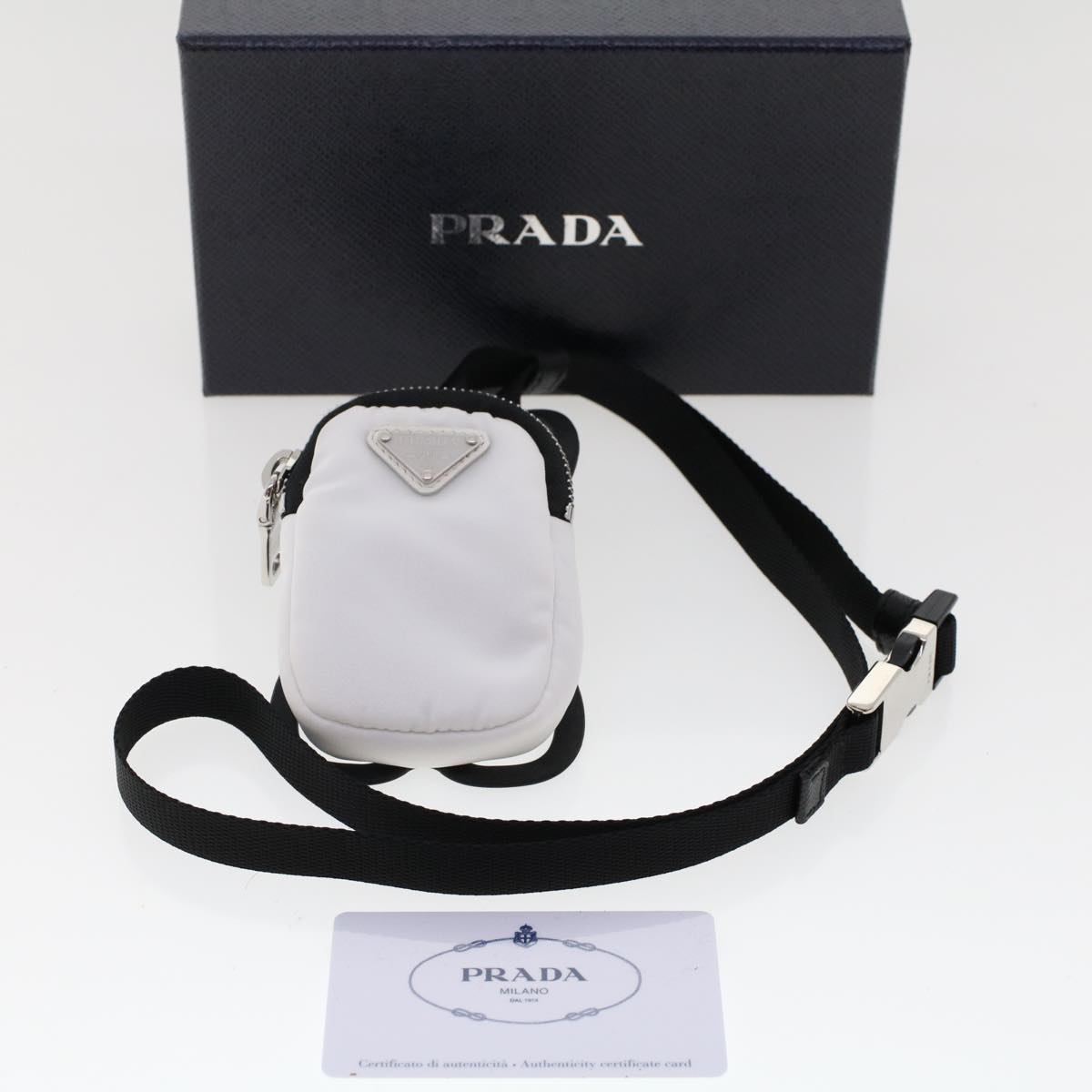 Prada Luxury Fashion Handbags