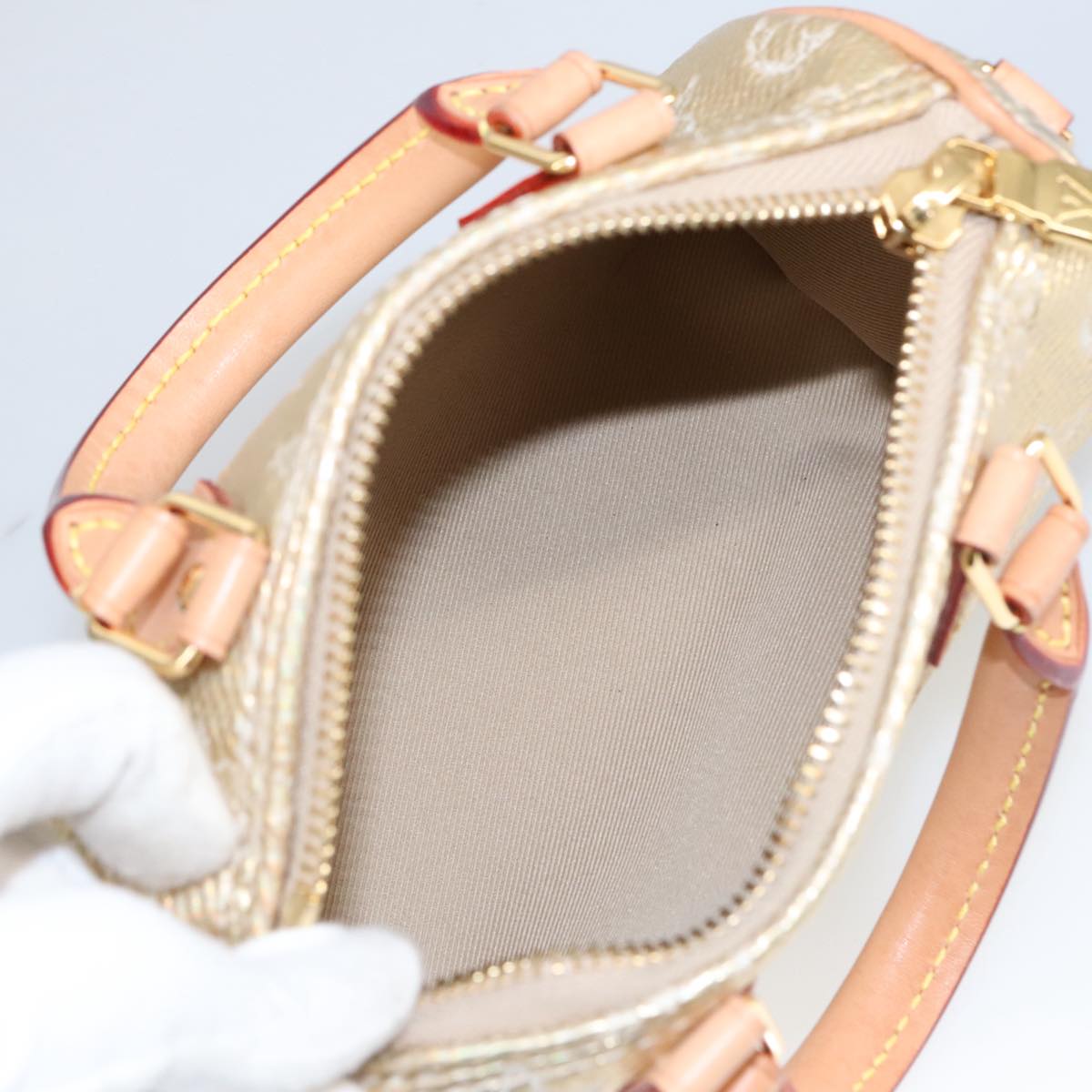 Louis Vuitton Nano Speedy – Mini Iconic Handbag for Everyday Use