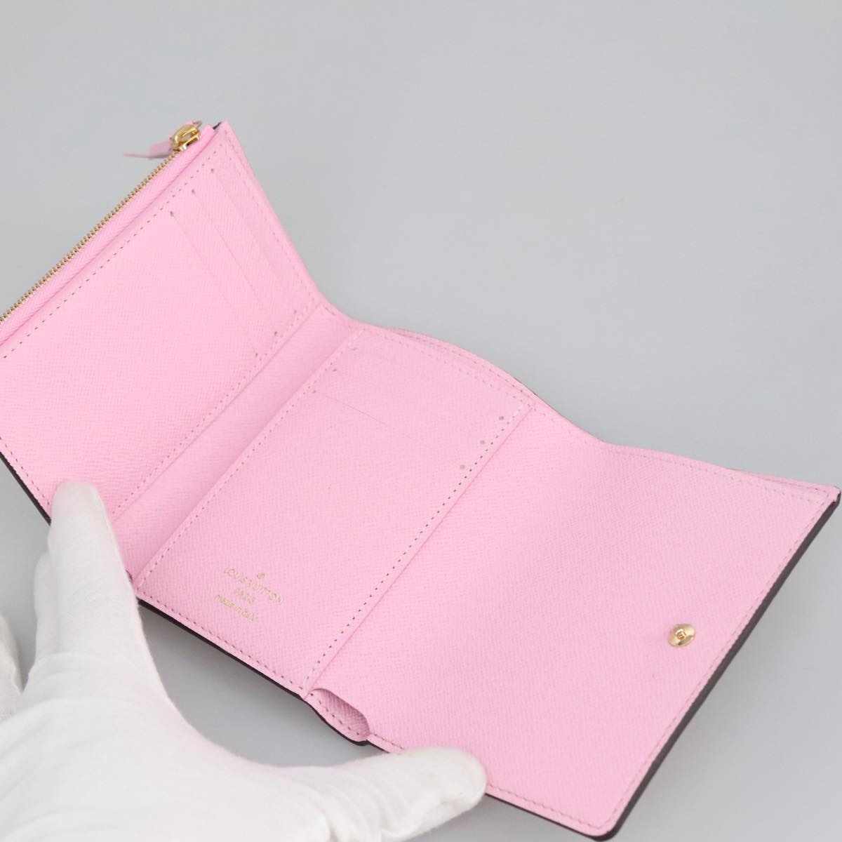 Louis Vuitton Portefeuille Victorine Compact Wallet