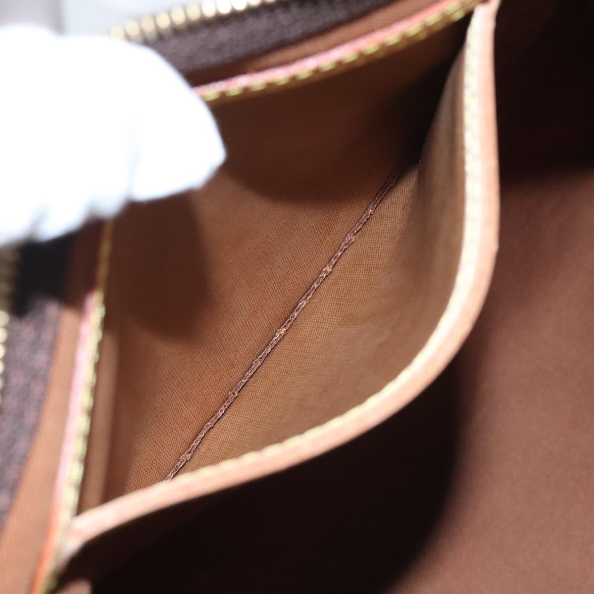 Louis Vuitton Speedy 30 – Classic Monogram Handbag