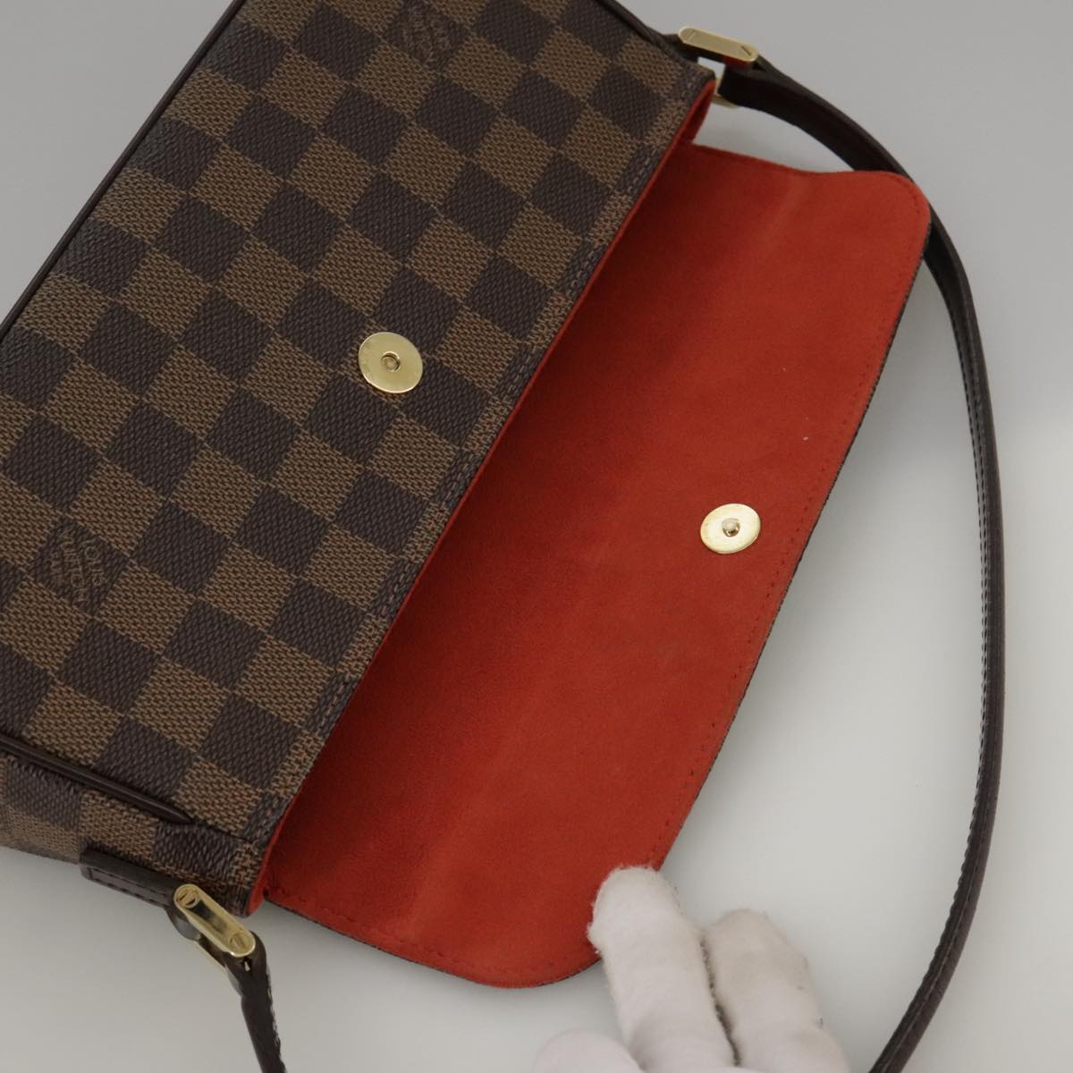 Louis Vuitton Recoleta Elegant Shoulder Bag
