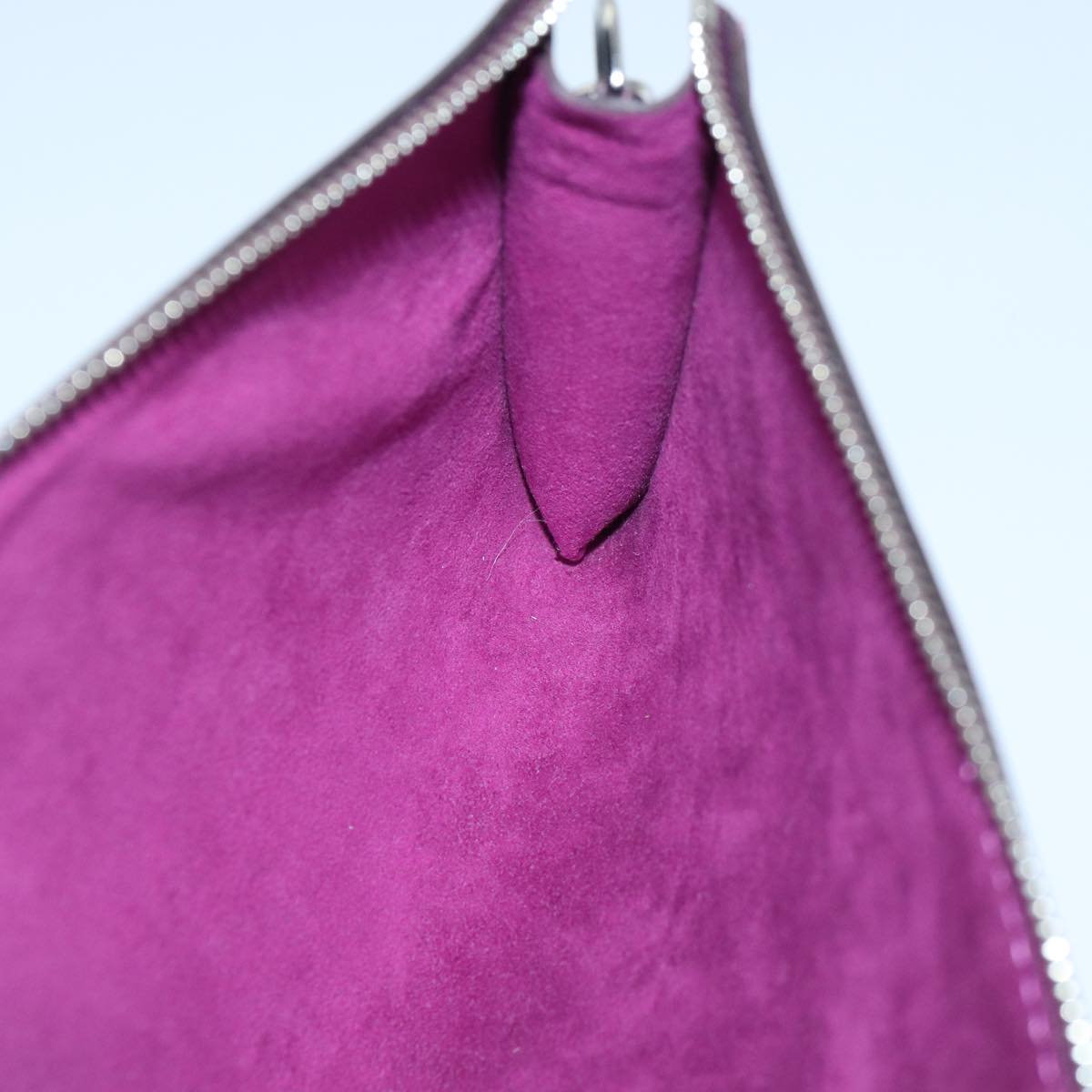 Louis Vuitton Pochette Accessoire – Classic Mini Shoulder Bag