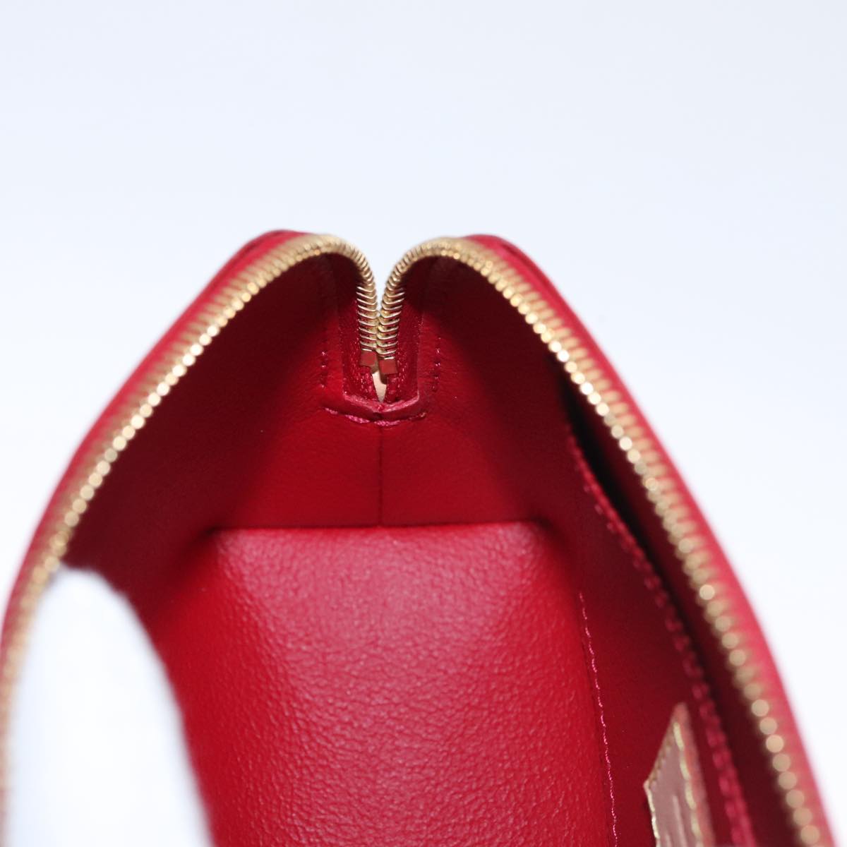Louis Vuitton Cosmetic Pouch – Travel & Makeup Bag