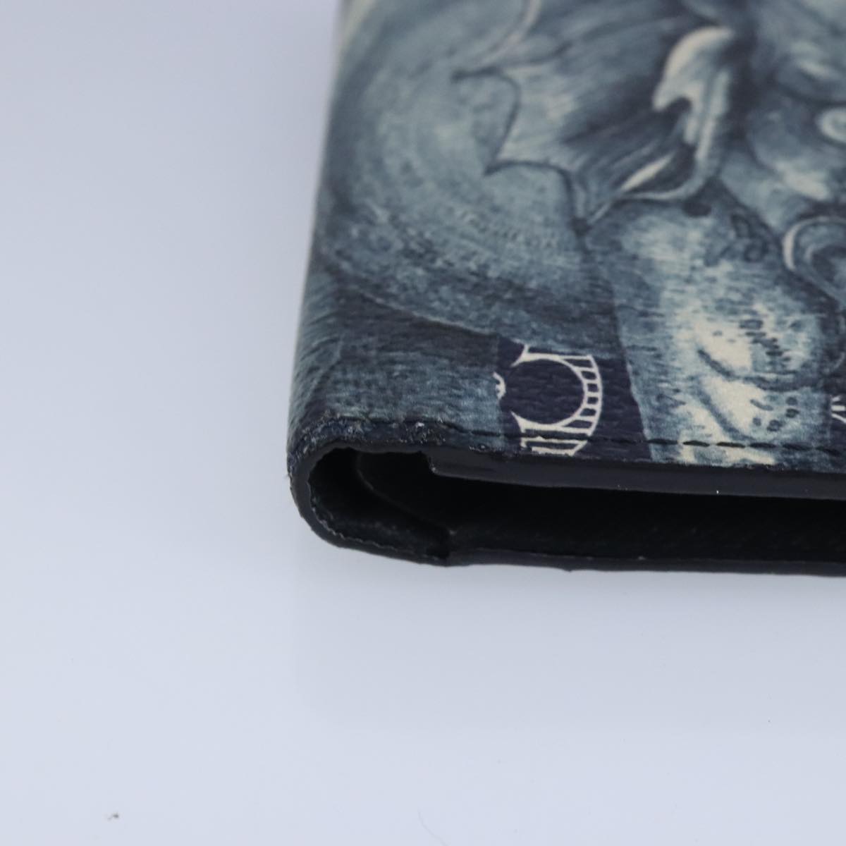 Louis Vuitton Marco Wallet – Luxury Compact Bifold for Men