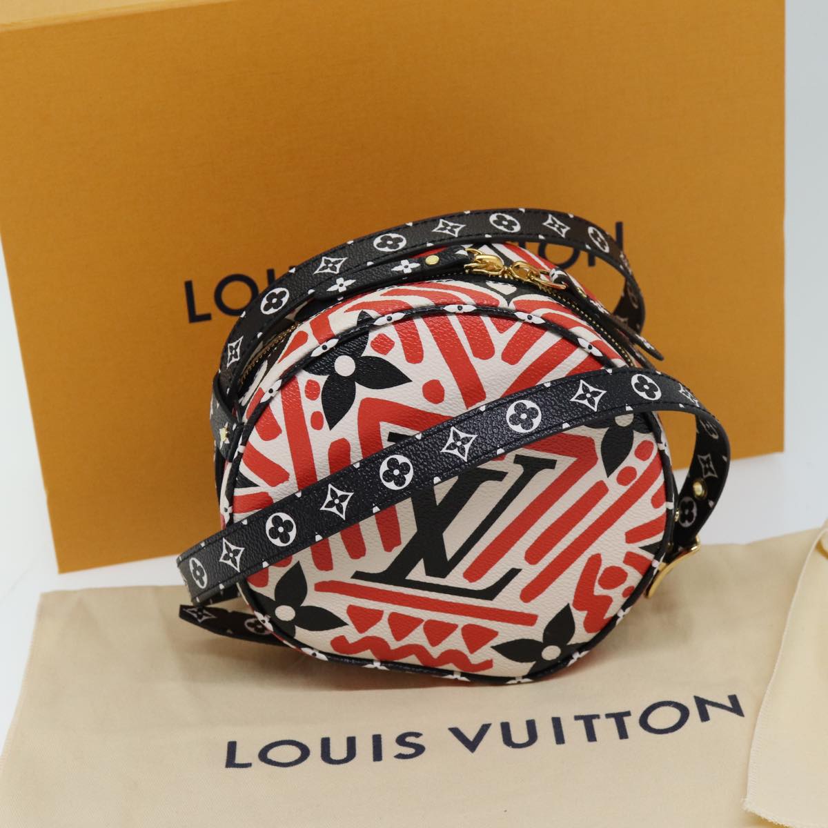 Louis Vuitton Boîte Chapeau Souple, luxury Louis Vuitton hat box