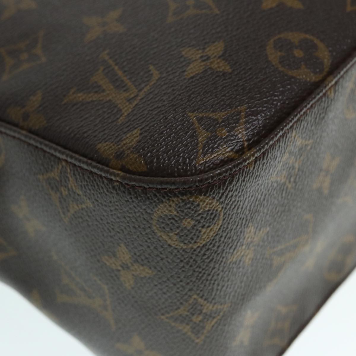 Louis Vuitton Looping GM – Classic Shoulder Bag with Timeless Design