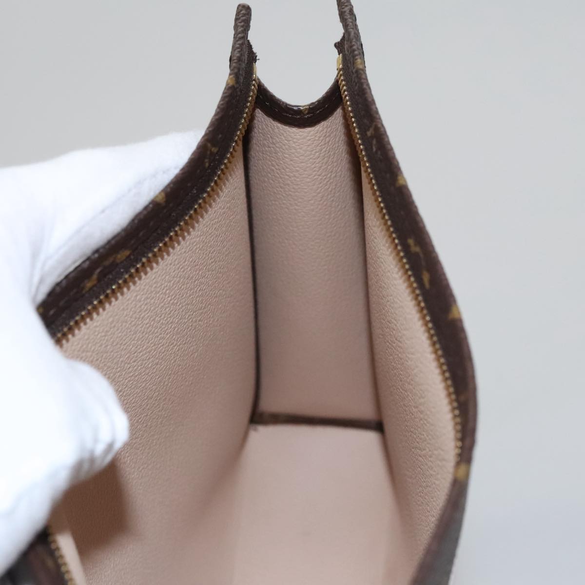 Louis Vuitton Toiletry Pouch, Travel Cosmetic Case