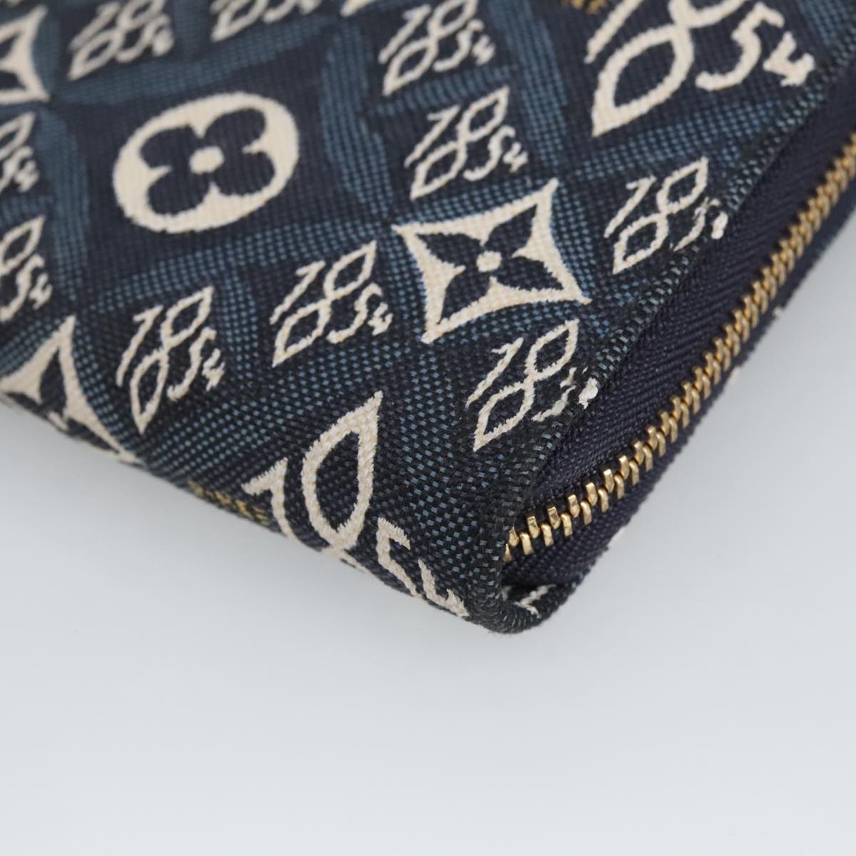Louis Vuitton Zippy Wallet, Luxury Leather Wallet