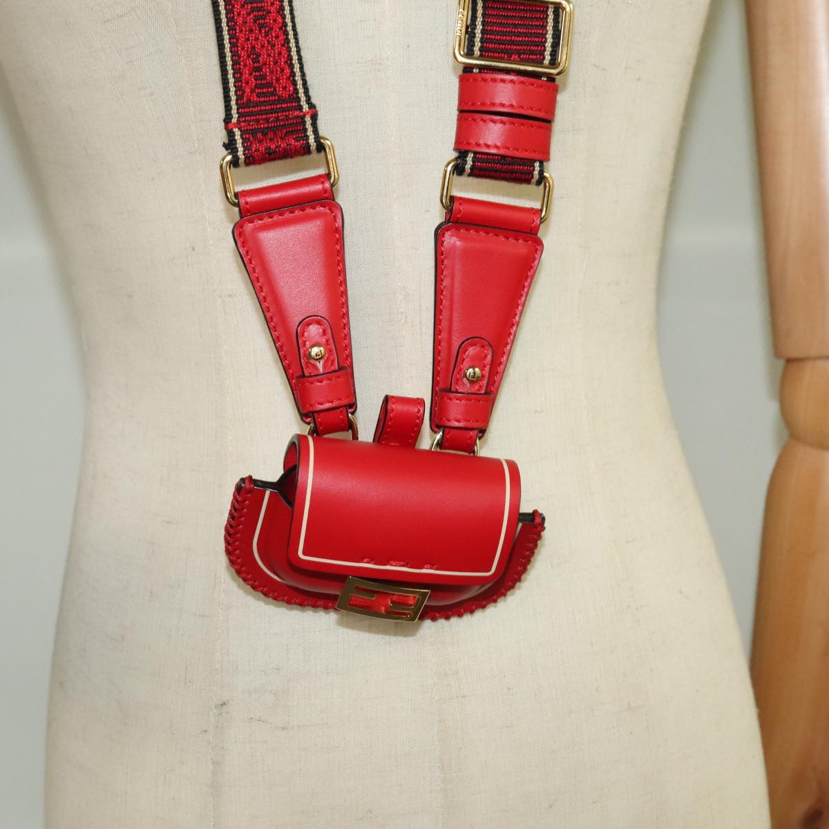 Fendi Baguette Bag – Iconic Designer Shoulder Bag for Women