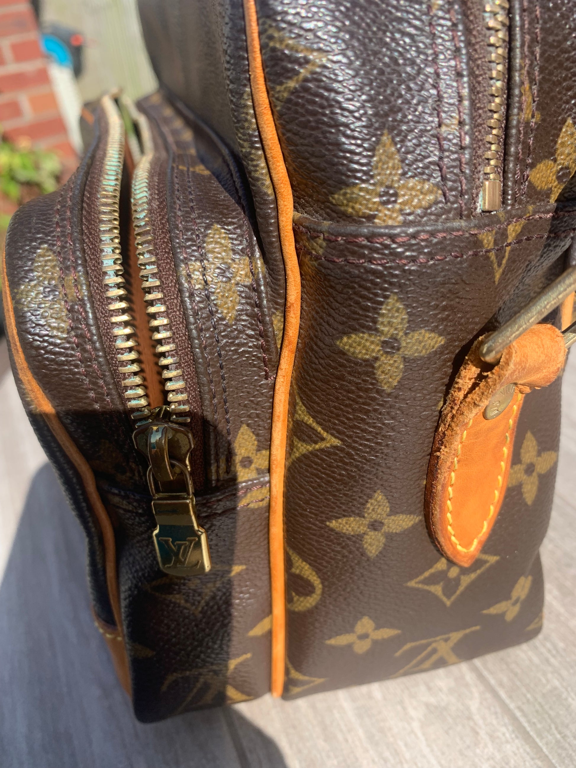 Louis Vuitton Nile Crossbody Bag - My Luxury Labels